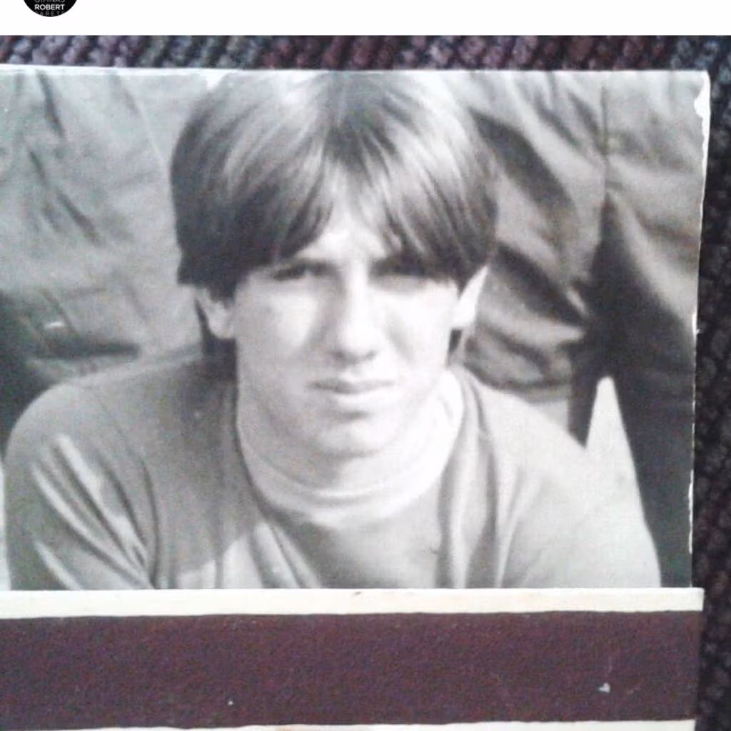 Robert futbolista en el seu passat esportiu